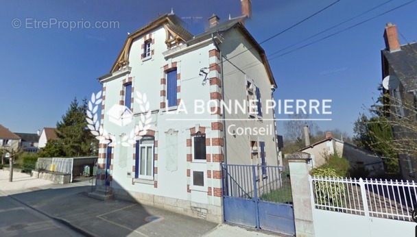Appartement à LEVET