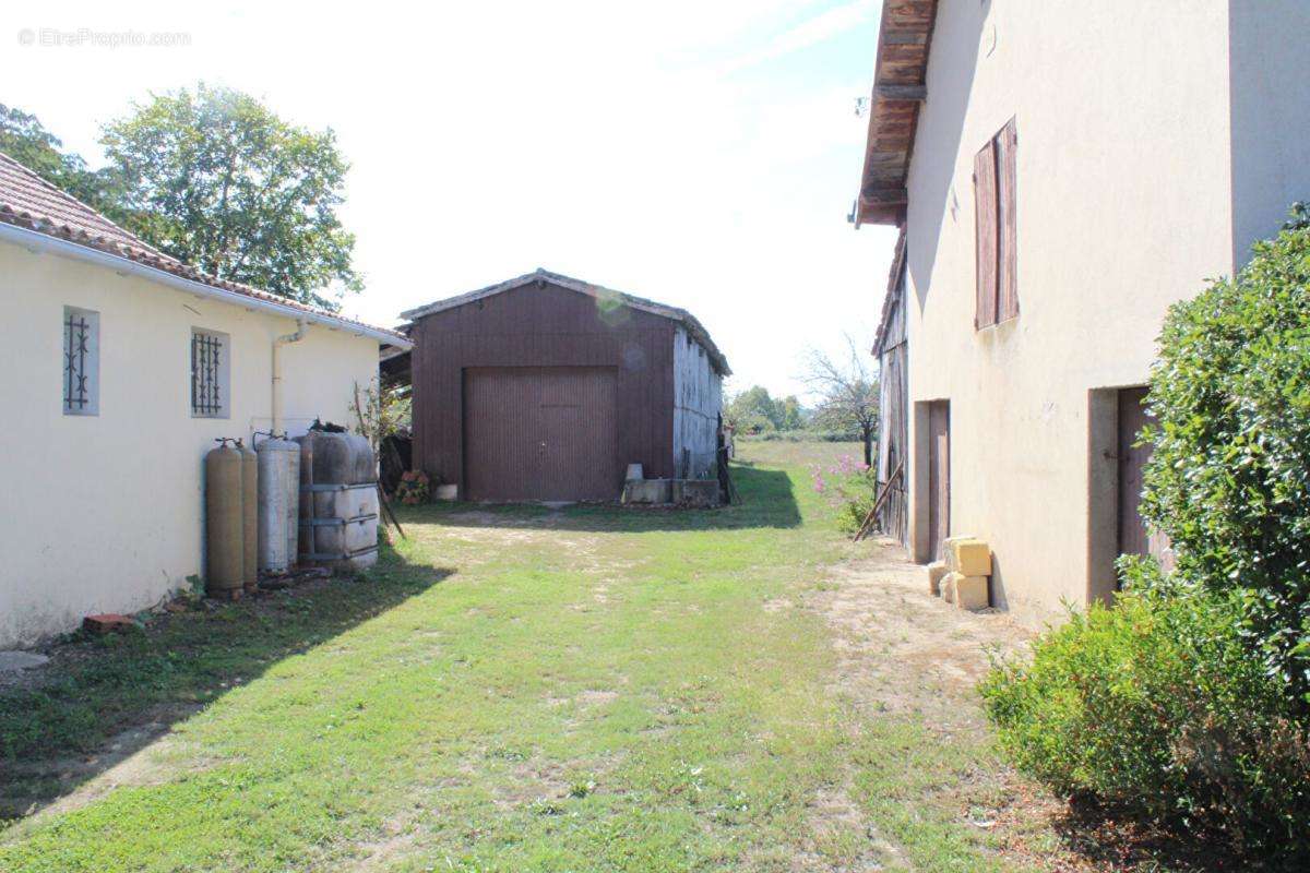 Maison à PRIGONRIEUX