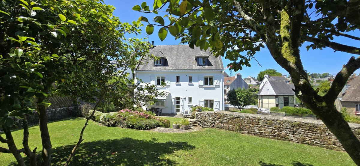 Maison à QUIMPERLE