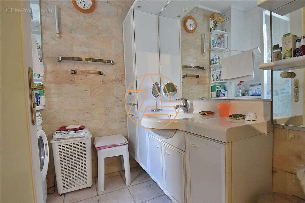 Appartement à SAINT-MAUR-DES-FOSSES