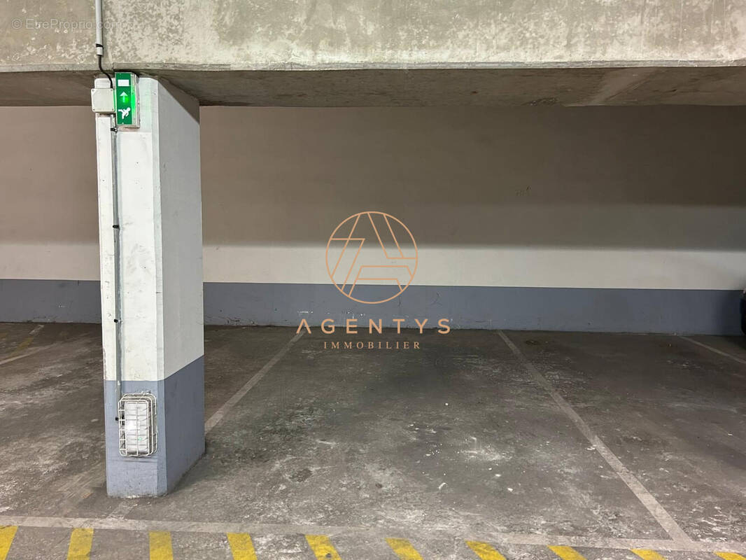 Parking à NOGENT-SUR-MARNE