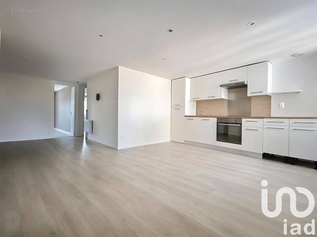 Photo 1 - Appartement à SAINT-LAURENT-DE-CHAMOUSSET