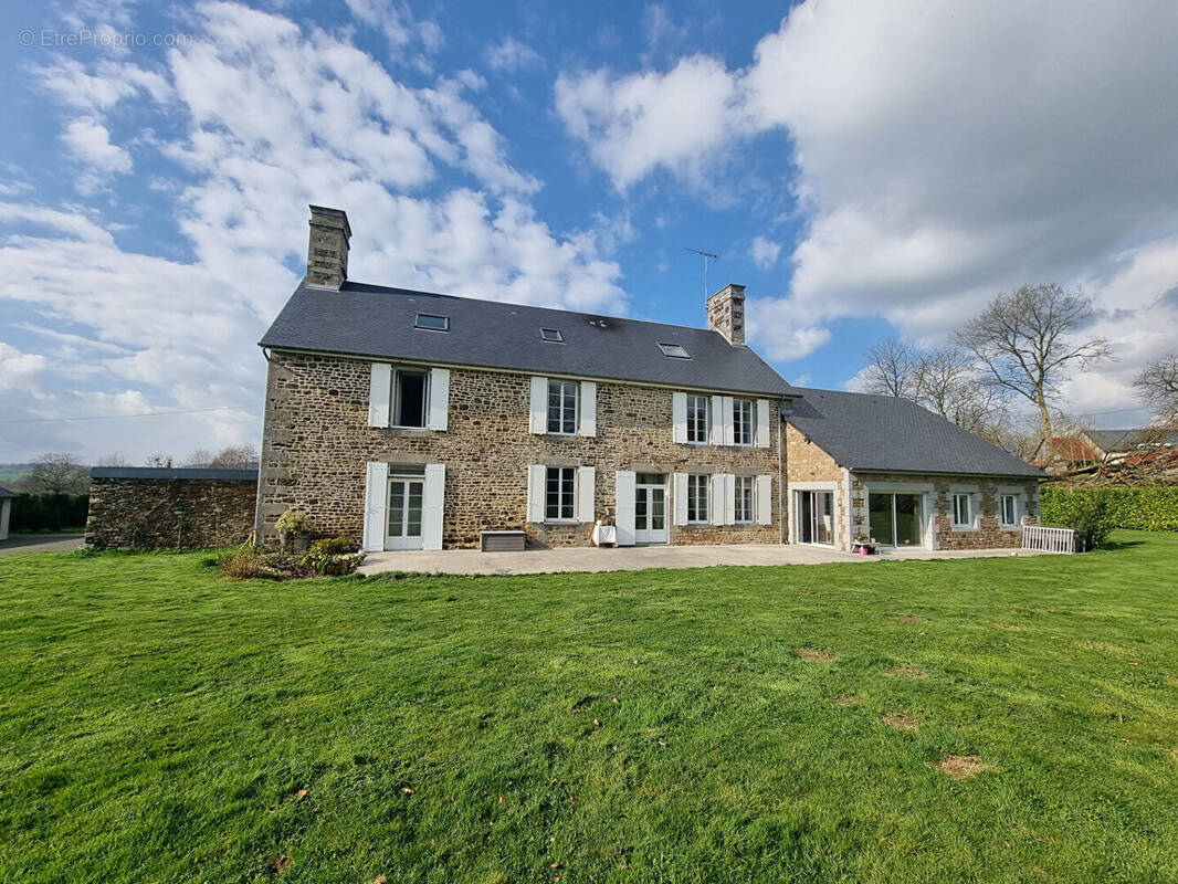 Maison à ISIGNY-LE-BUAT