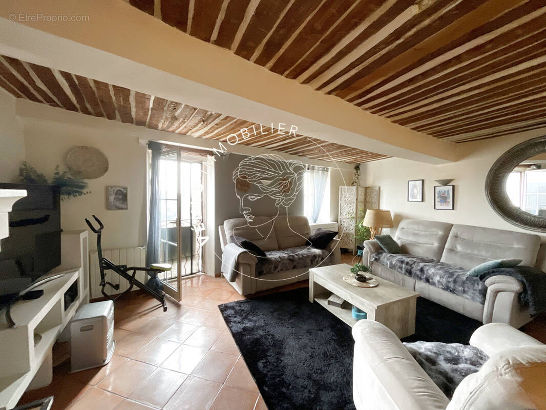 Appartement à CALLIAN