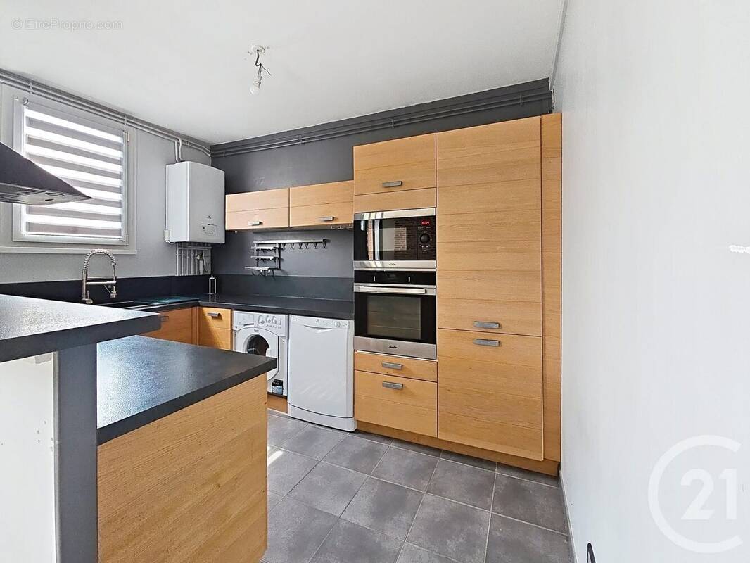 Appartement à MOISSY-CRAMAYEL