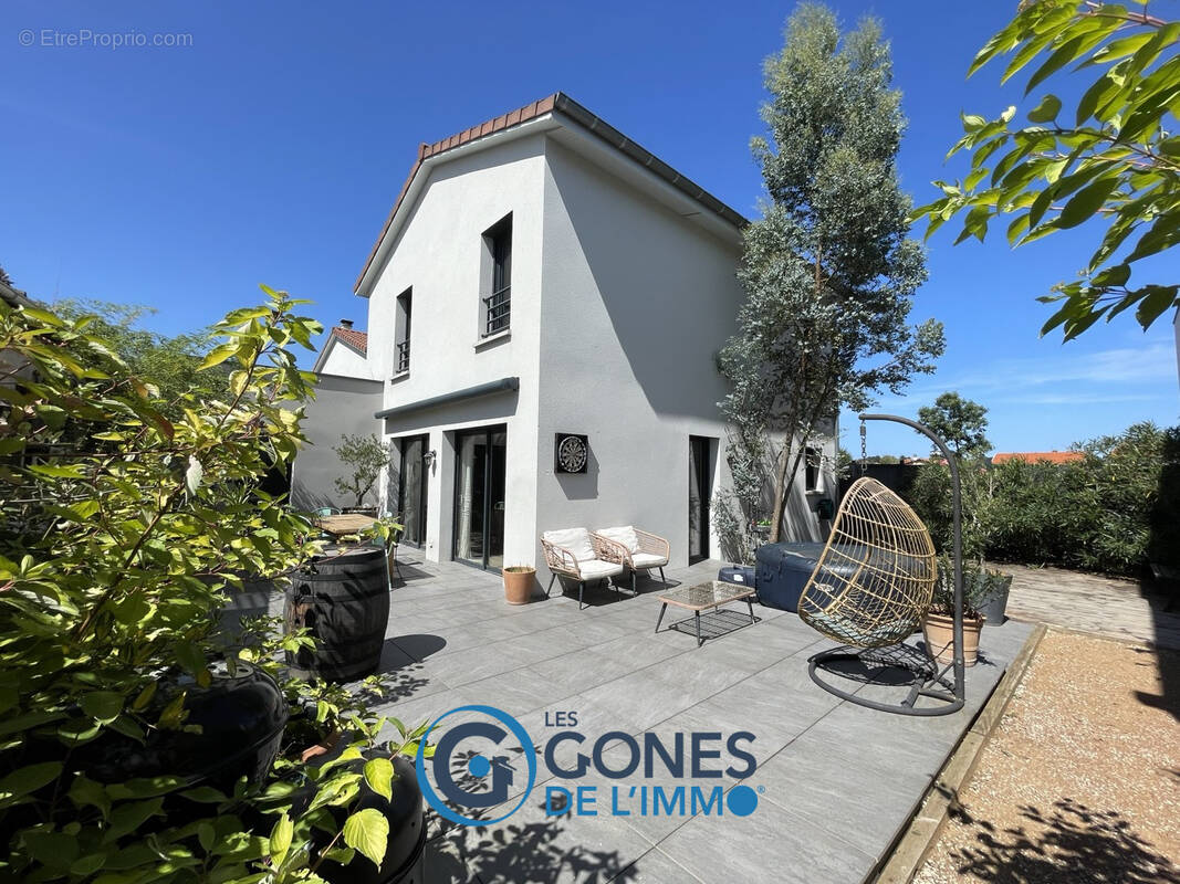 Maison à CRAPONNE