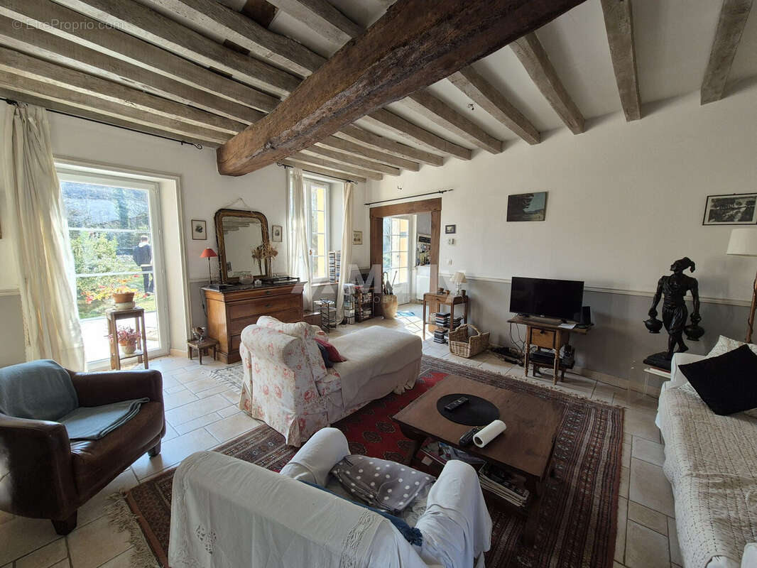 Maison à AIX-EN-OTHE