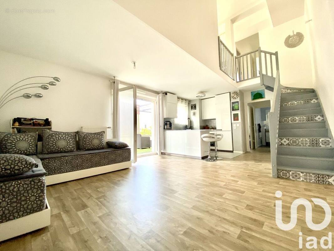 Photo 1 - Appartement à STAINS