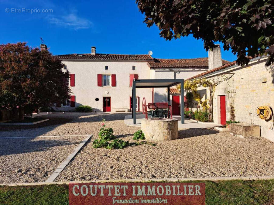 Maison à MANSLE