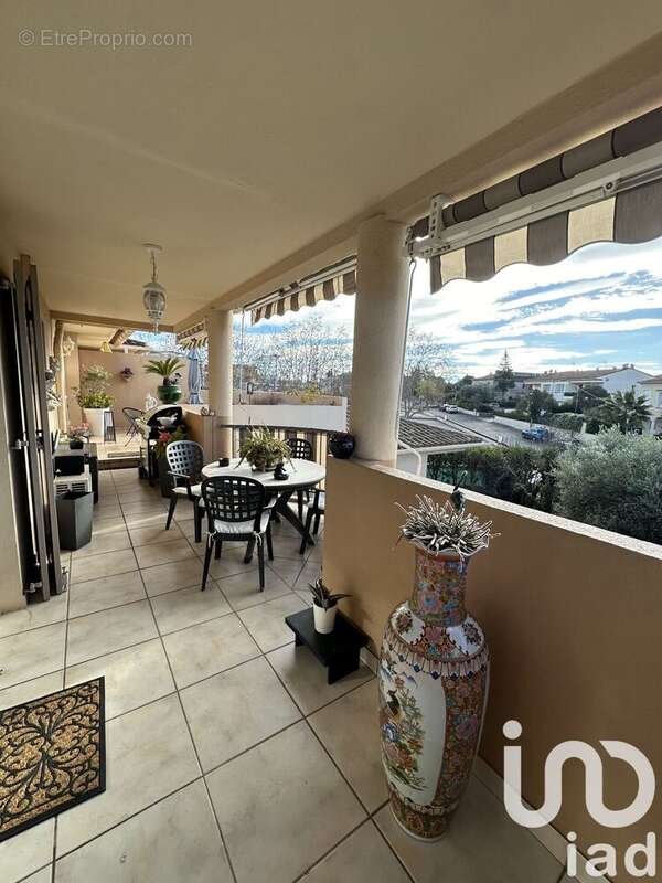 Photo 2 - Appartement à PUGET-SUR-ARGENS