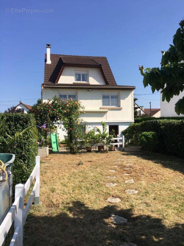 Maison à MORANGIS