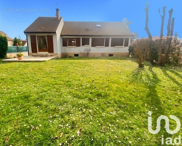 Photo 1 - Maison à VARENNES-JARCY