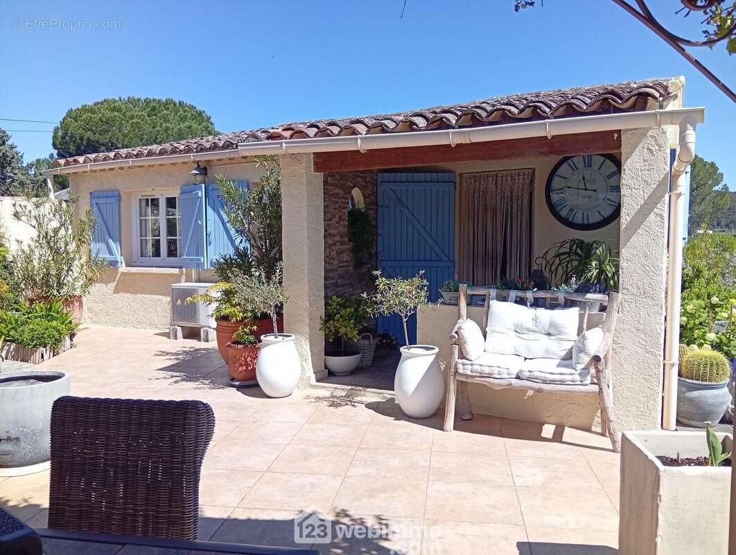 Maison à LE CANNET-DES-MAURES