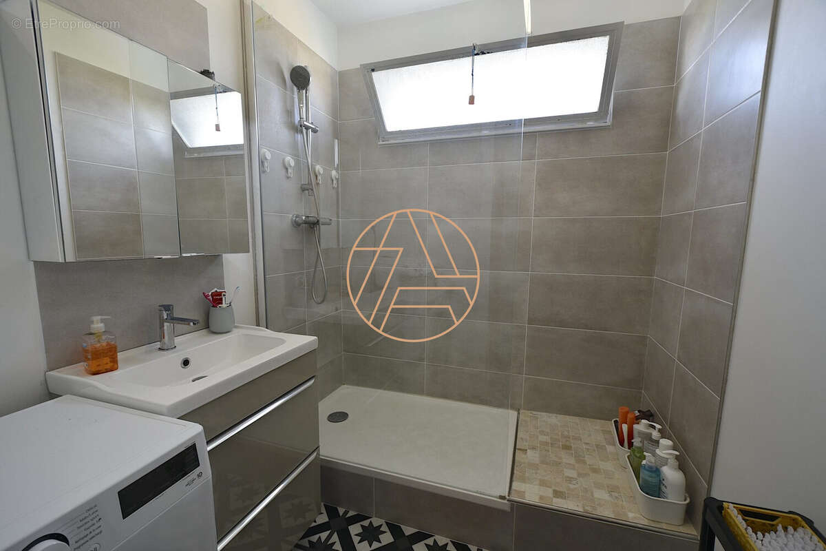 Appartement à SAINT-MAUR-DES-FOSSES