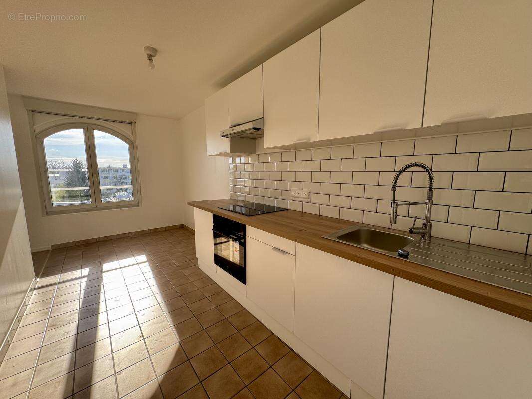 Appartement à LE PLESSIS-TREVISE