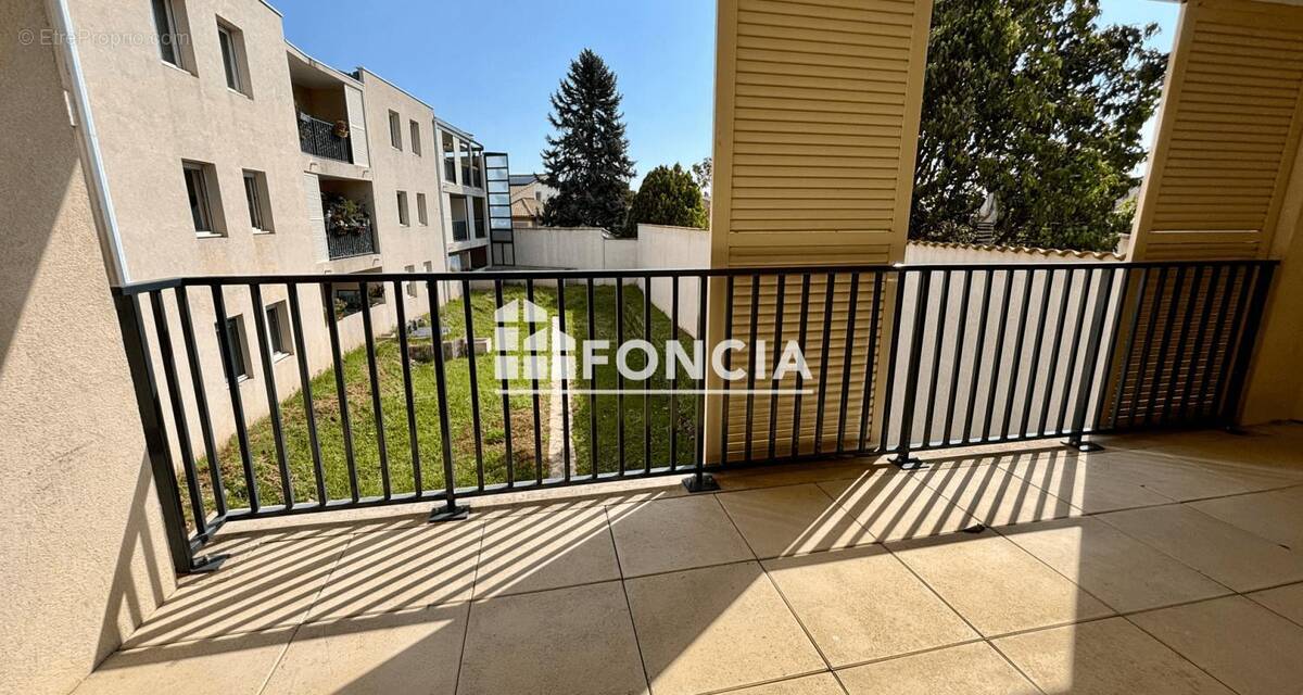 Appartement à MAUGUIO