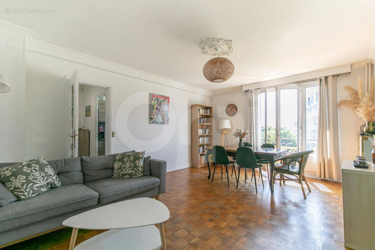 Appartement à NOGENT-SUR-MARNE