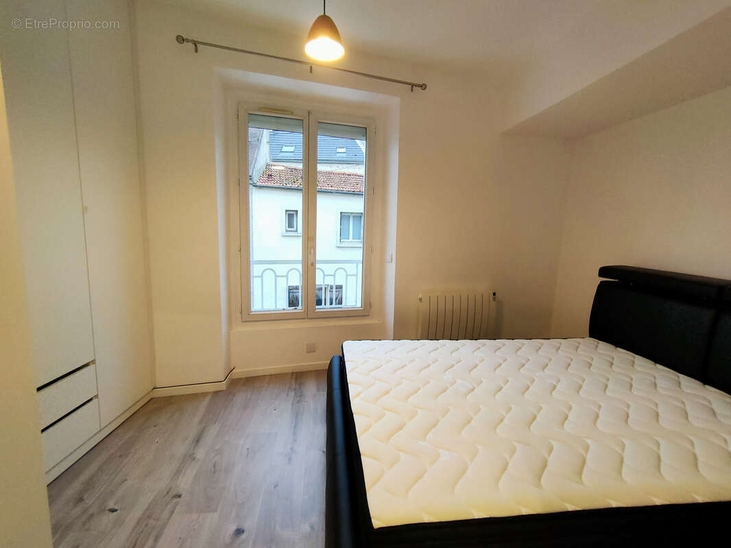 Appartement à BRUYERES-LE-CHATEL