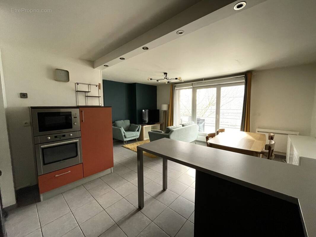 Pièce de vie - Appartement à AMIENS