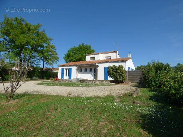 Maison à GORGES