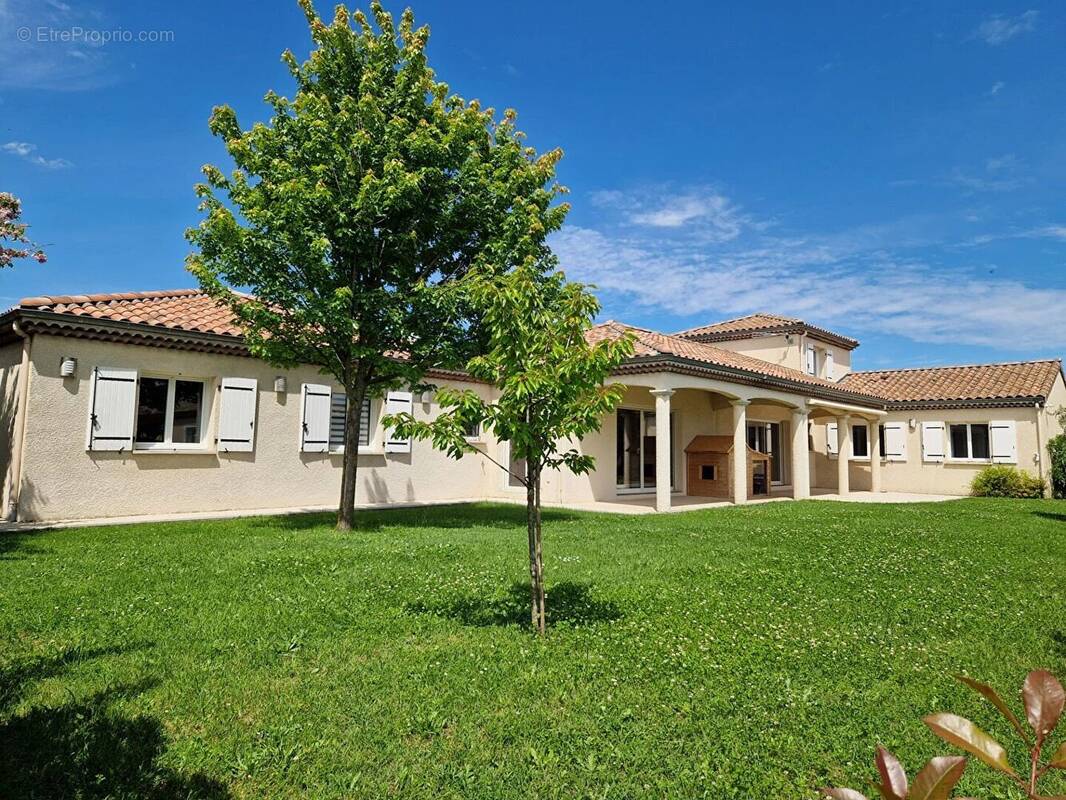 Maison à ROMANS-SUR-ISERE