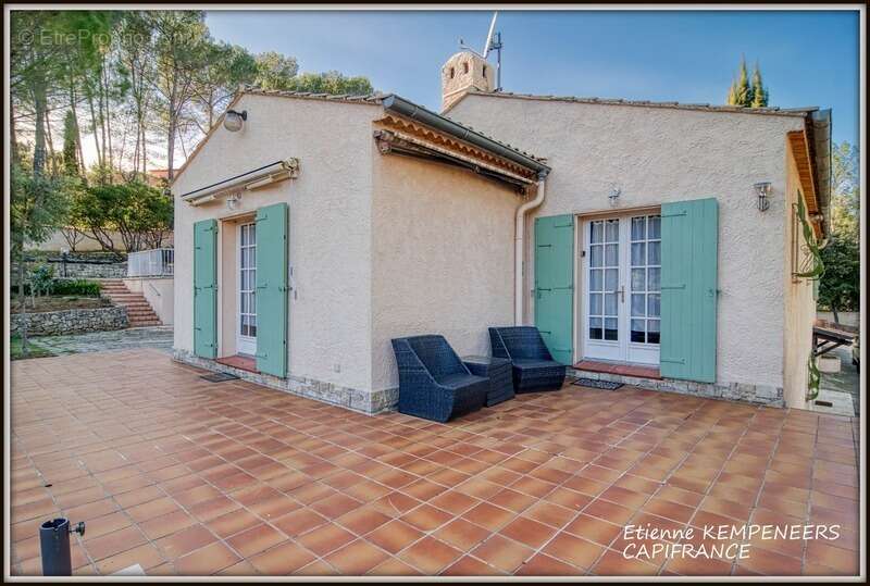 Maison à LORGUES