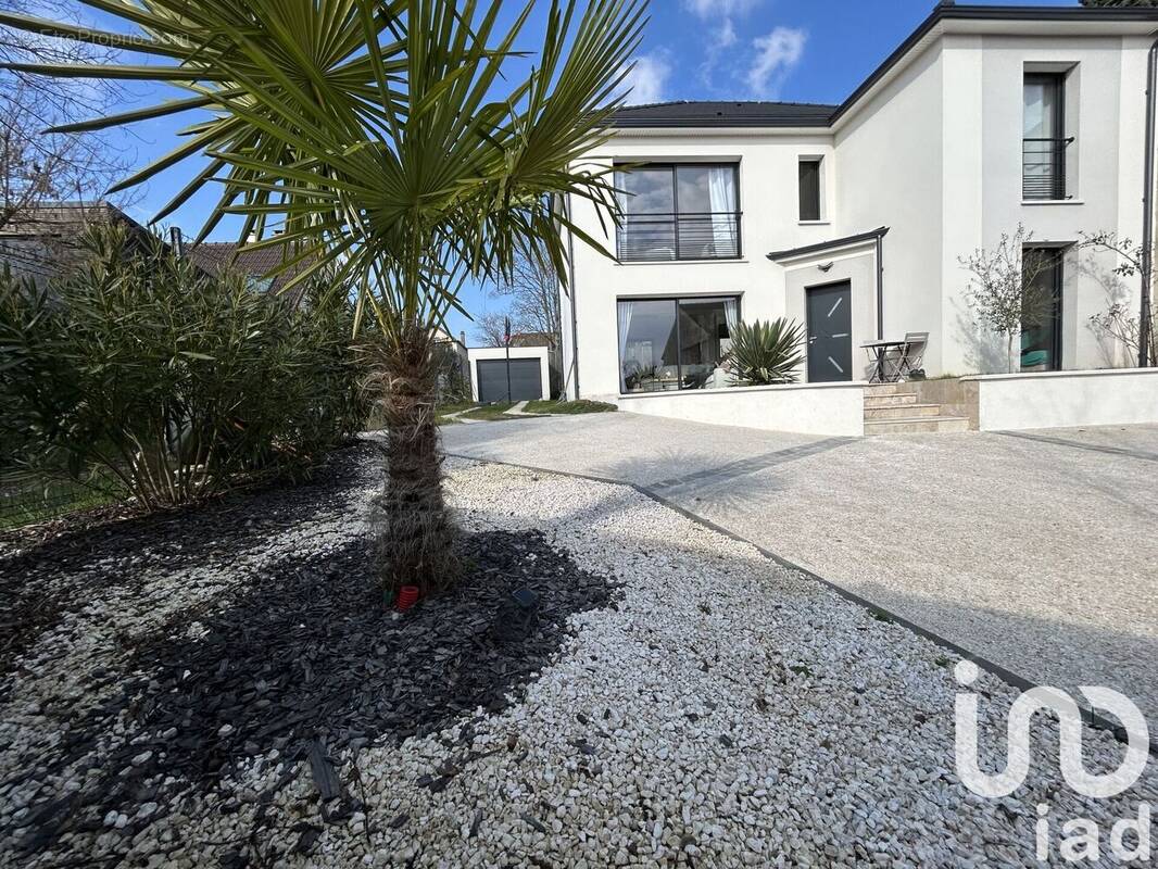 Photo 1 - Maison à VILLENNES-SUR-SEINE