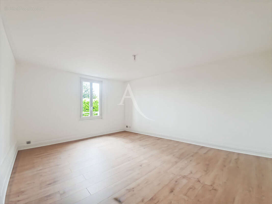 Appartement à EVECQUEMONT