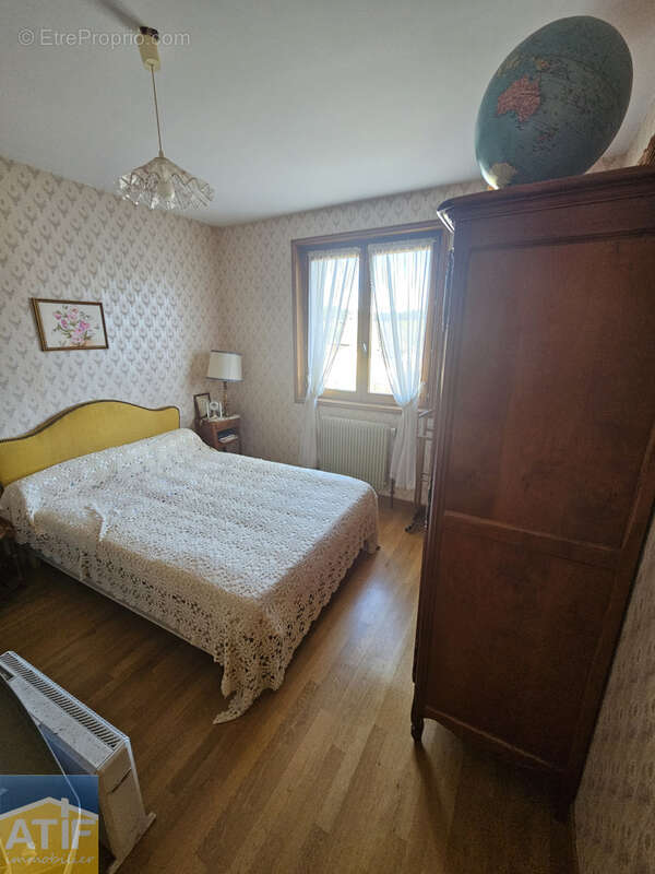 Maison à NOIRETABLE