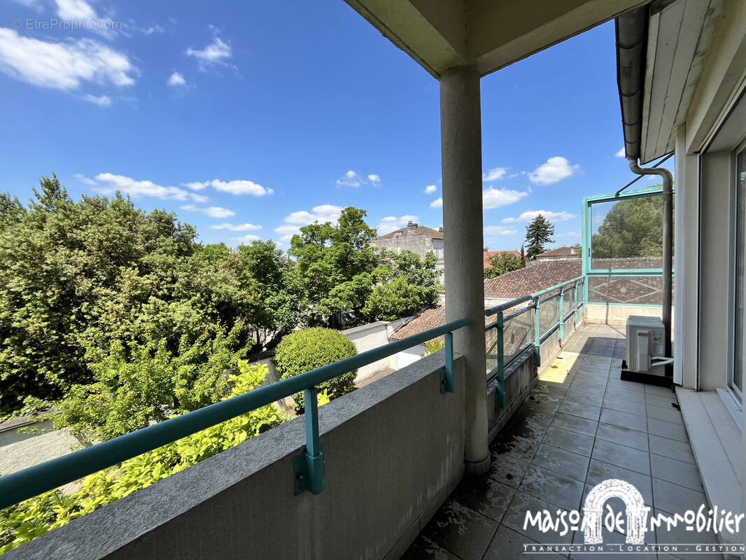 Appartement à COGNAC