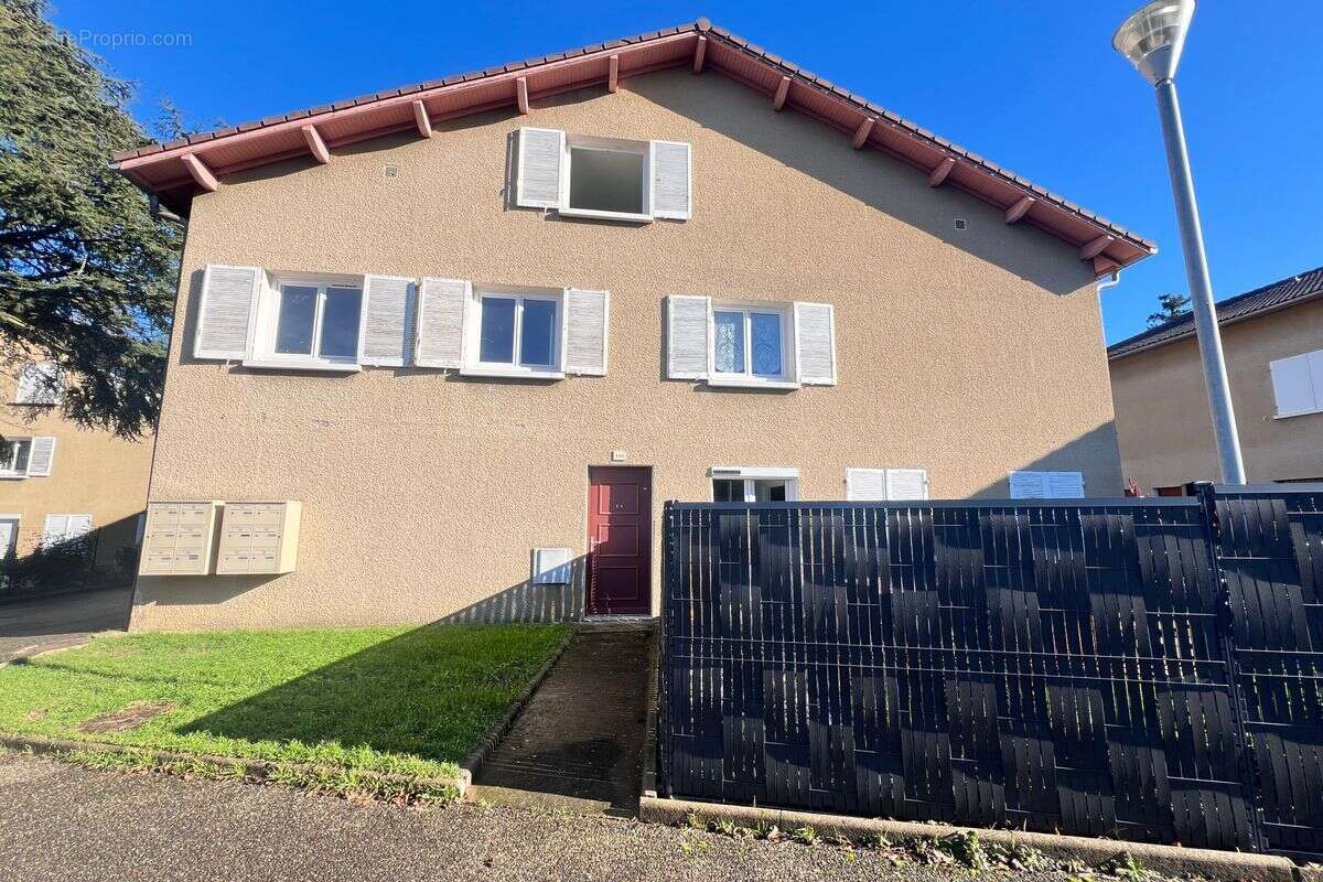 Appartement à CHASSELAY