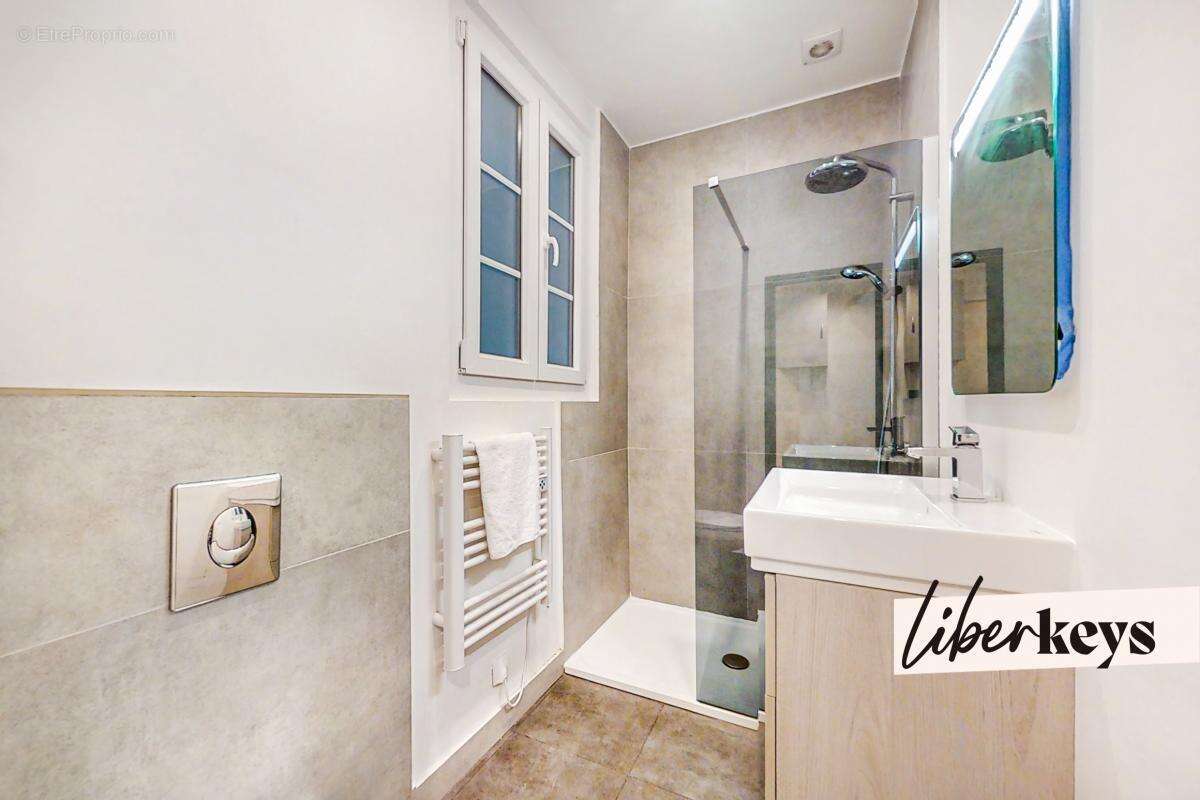 Appartement à MARSEILLE-2E