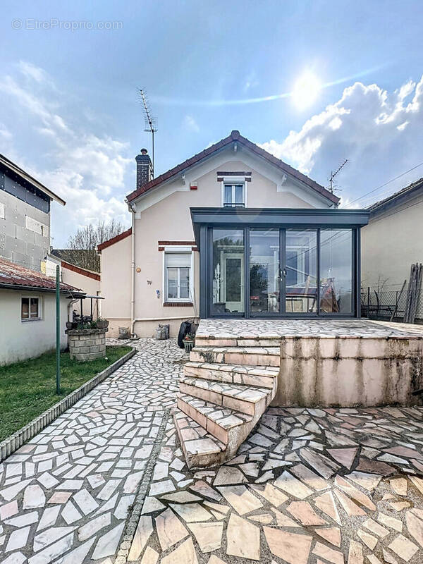 Maison à MONTGERON