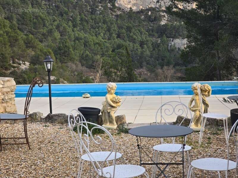 Maison à FONTAINE-DE-VAUCLUSE