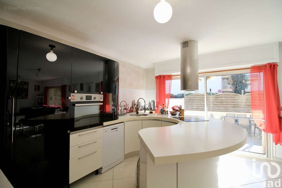 Photo 5 - Appartement à SAINT-LAURENT-DU-VAR