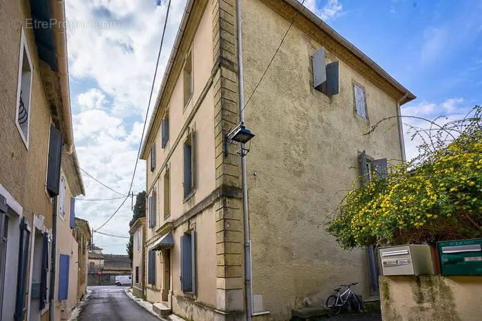 Photo 1 - Maison à GALLARGUES-LE-MONTUEUX