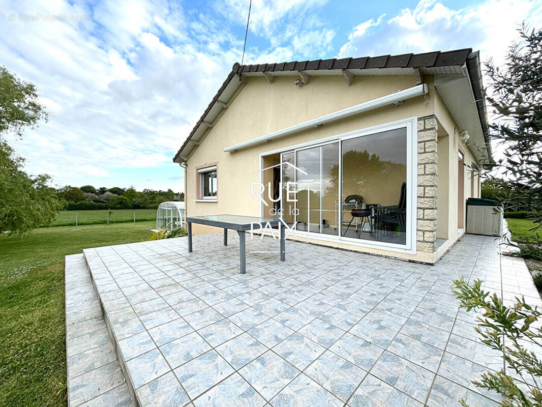 Maison à CHATILLON-SUR-THOUET