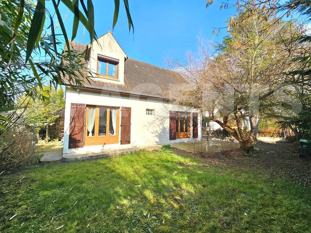 1 - Maison à COUBRON