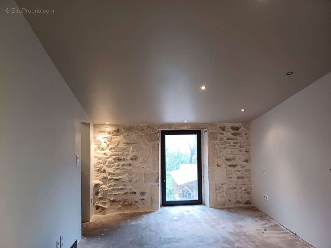 Maison à BOLLENE