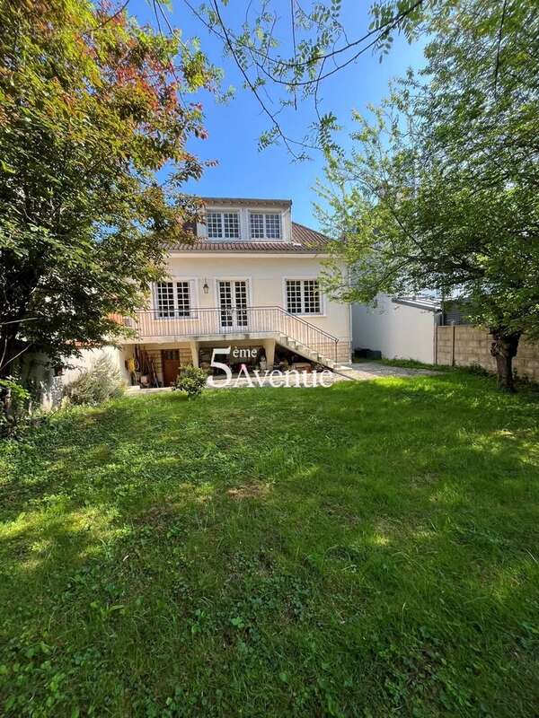 Maison à SAINT-MAUR-DES-FOSSES