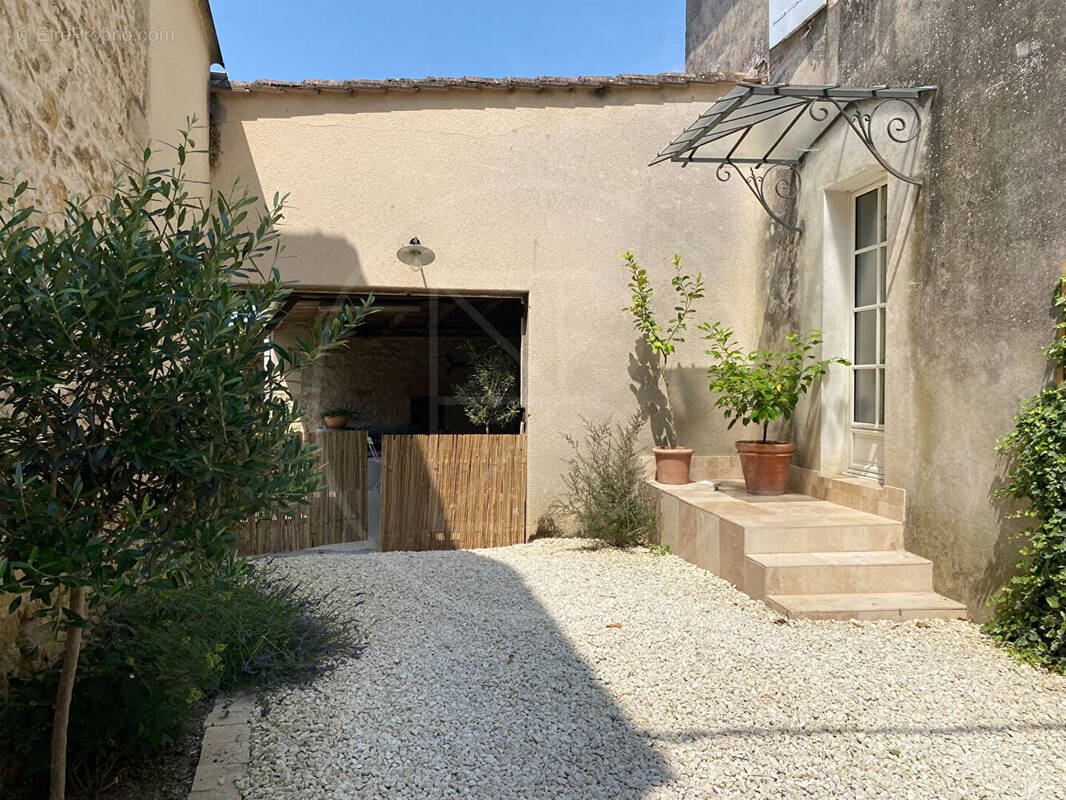 Maison à PELLEGRUE