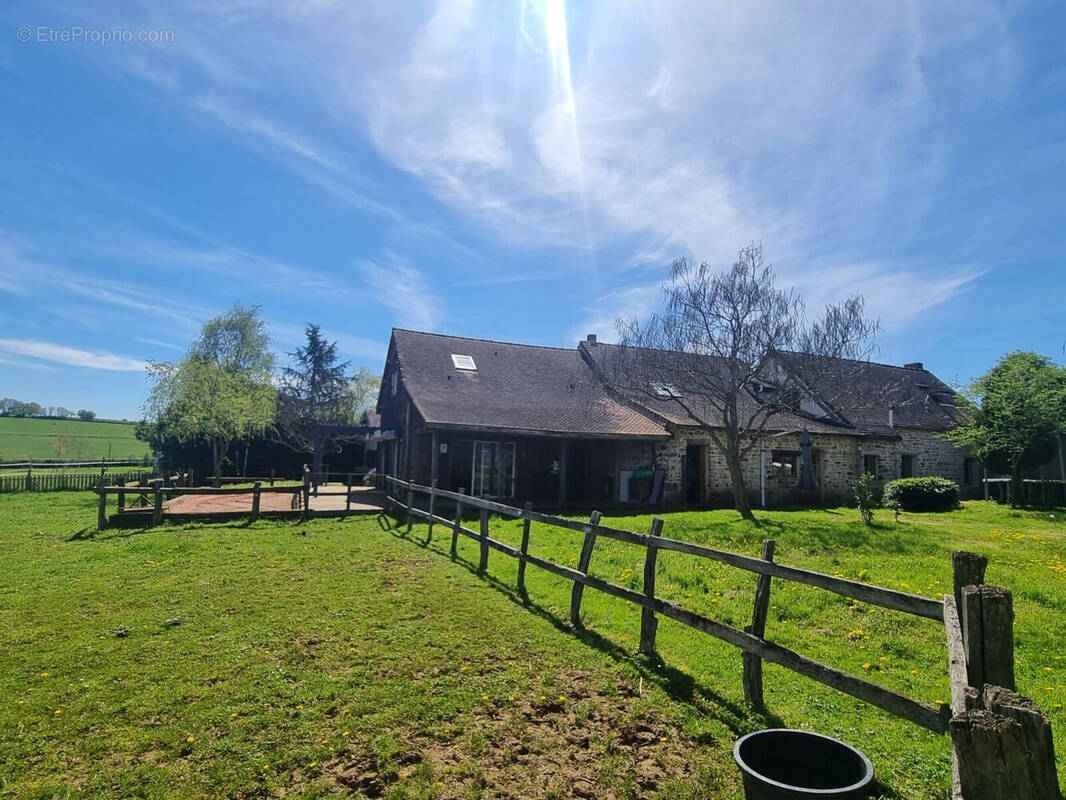 Photo 1 - Maison à MARTIGNY-LE-COMTE