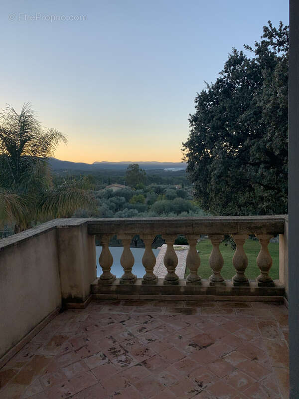 Maison à LE CASTELLET