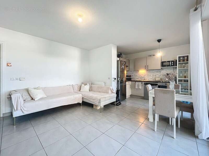 Appartement à JUVIGNAC
