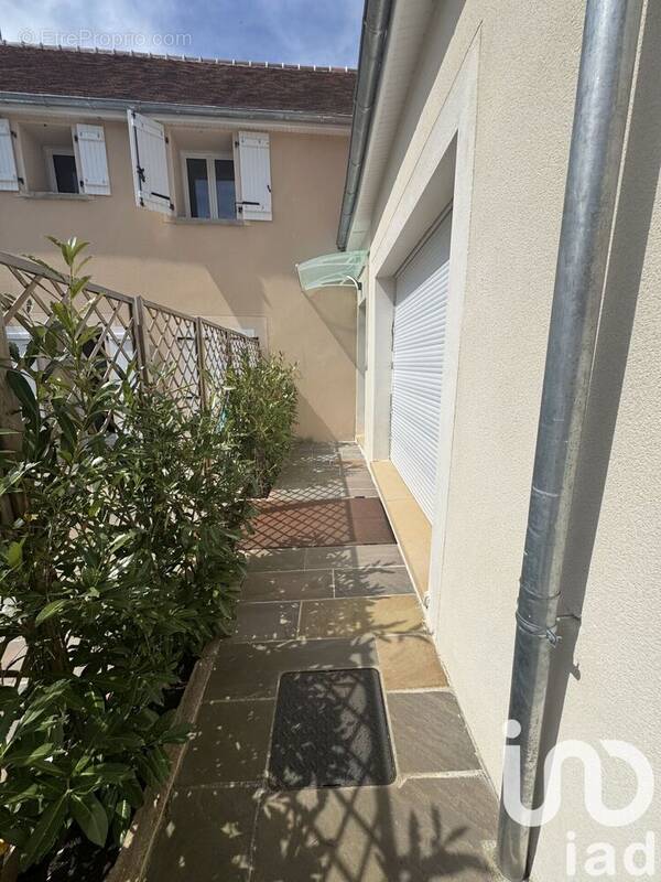 Photo 1 - Maison à BERCHERES-SUR-VESGRE
