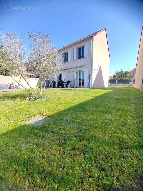Maison à MITRY-MORY