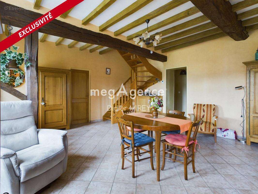 Maison à AIX-EN-OTHE