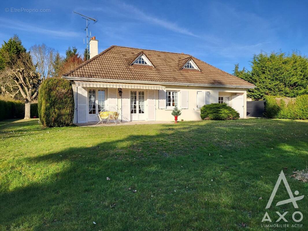 Maison à FERRIERES-EN-GATINAIS