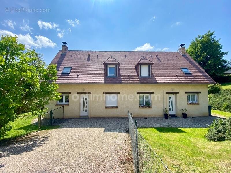 Maison à PONT-L&#039;EVEQUE