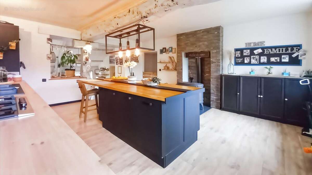 Maison à ERCE-EN-LAMEE